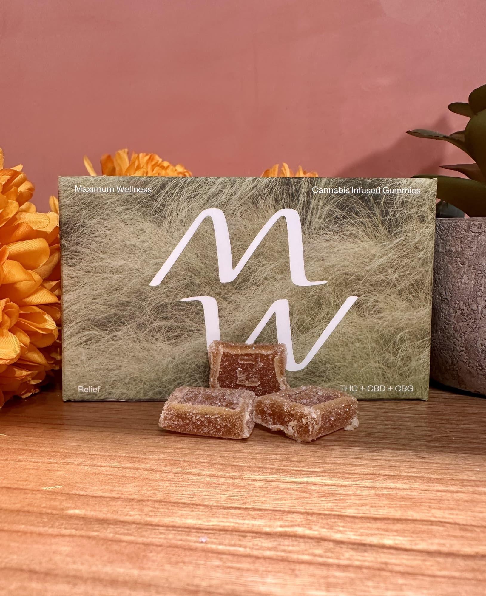 Relieve + Soothe | Tangerine Chews 4:2:1 | 100mg | 10mg THC : 5mg CBG : 2.5mg CBD | 10pk